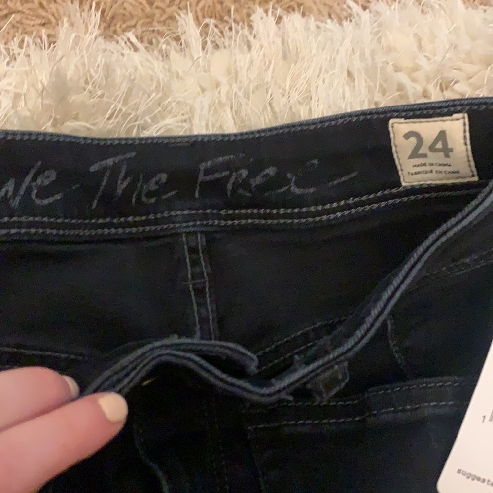 FREE People Ivy Midrise Skinny Jeans 24 frayed hem - Picture 9 of 10